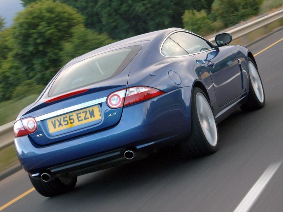  Jaguar XK Coupe 2006 года  (UK) (фото 22 из 38)